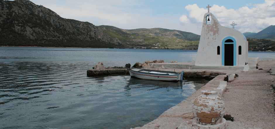 lake vouliagmeni loutraki